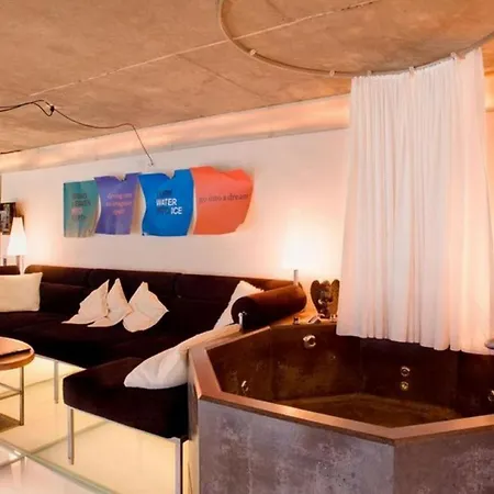 3bdr Relaxing And Spacious Apartment- If You Want To Book, Please Contact On Wh-ats-app - 0034-635-518-216 !!!! Apartment *